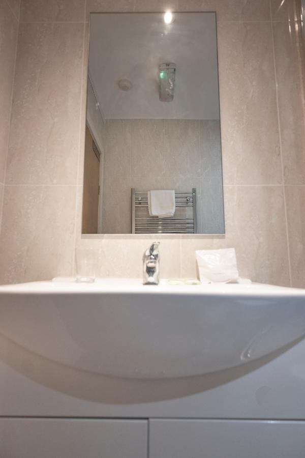 The R Inn Hotel Desborough Kültér fotó